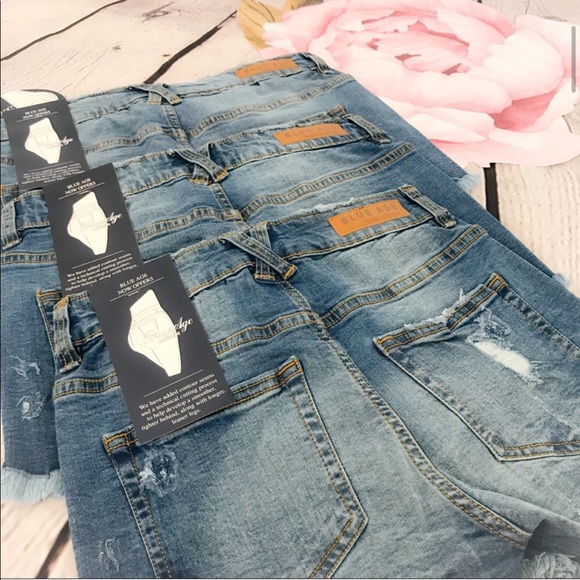 Distressed Denim Shorts - Picture 2 of 6